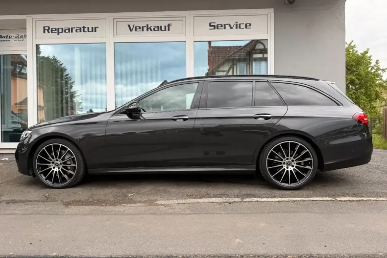 Mercedes-Benz E 400 (Clasa E) din 2021 cu 69.987 km - oferta MER214369 - foto 5