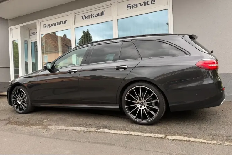 Mercedes-Benz E 400 (Clasa E) din 2021 cu 69.987 km - oferta MER214369 - foto 6