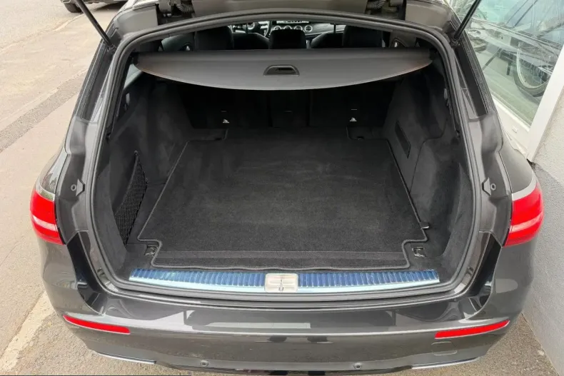 Mercedes-Benz E 400 (Clasa E) din 2021 cu 69.987 km - oferta MER214369 - foto 10
