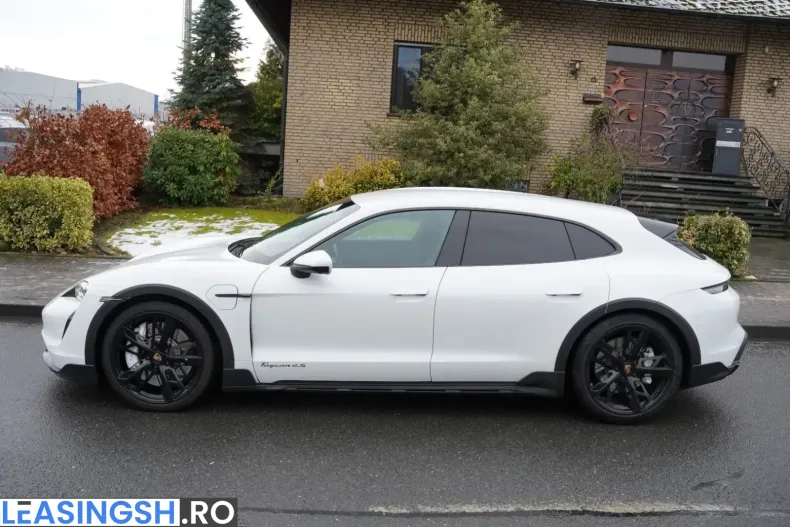 Porsche Taycan din 2021 cu 63.000 km - oferta POR214370 - foto 2