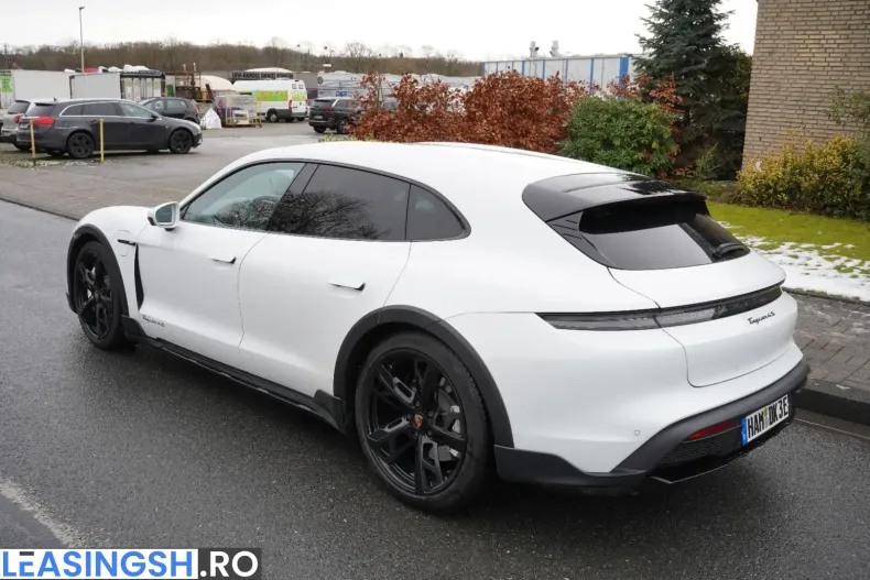 Porsche Taycan din 2021 cu 63.000 km - oferta POR214370 - foto 3