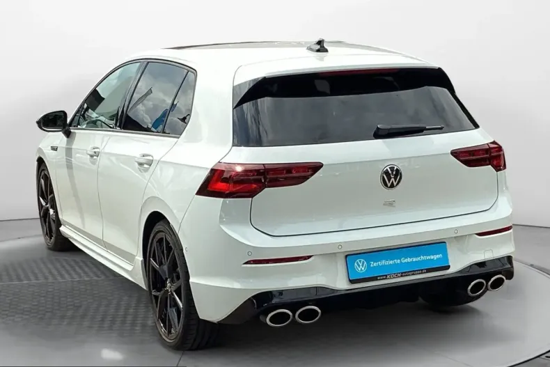 Volkswagen Golf din 2024 cu 19.250 km - oferta VOL214374 - foto 4
