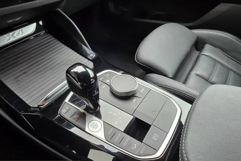 BMW X4 (Seria X) din 2024 cu 21.599 km - oferta BMW214378 - foto 12