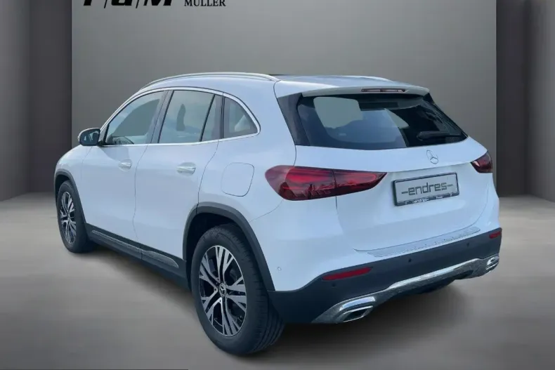 Mercedes-Benz GLA 250 (Clasa GLA) din 2024 cu 14.736 km - oferta MER214379 - foto 2