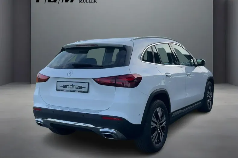 Mercedes-Benz GLA 250 (Clasa GLA) din 2024 cu 14.736 km - oferta MER214379 - foto 3