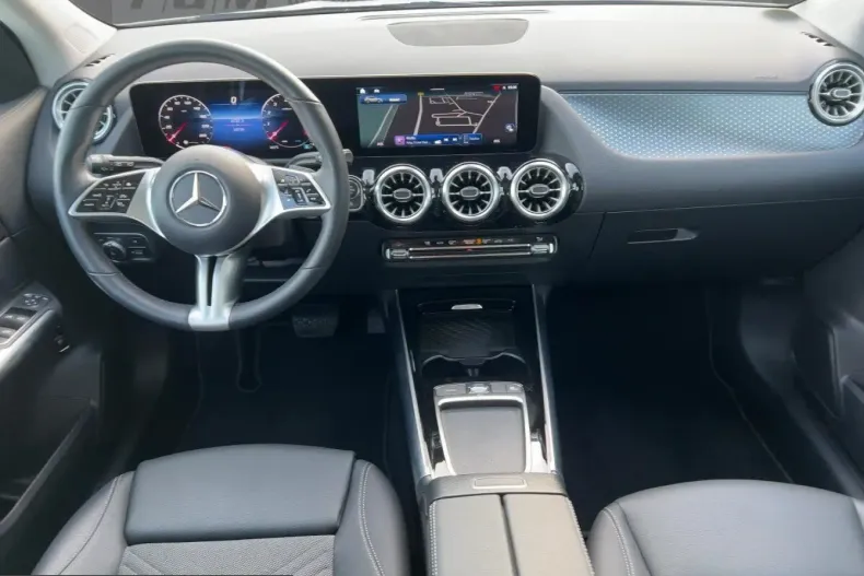 Mercedes-Benz GLA 250 (Clasa GLA) din 2024 cu 14.736 km - oferta MER214379 - foto 7