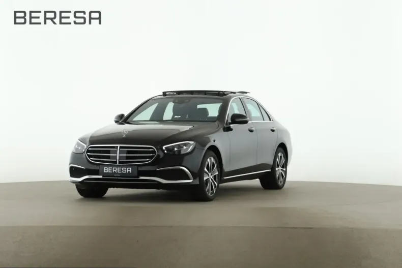 Mercedes-Benz E 300 (Clasa E) din 2022 cu 102.200 km - oferta MER214388 - foto 1