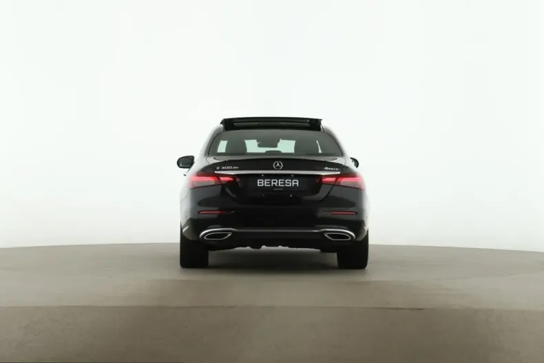 Mercedes-Benz E 300 (Clasa E) din 2022 cu 102.200 km - oferta MER214388 - foto 6