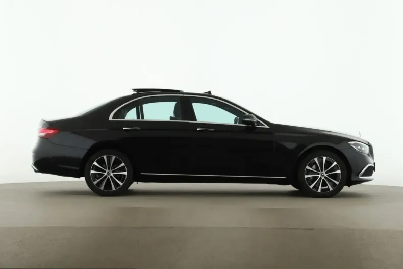 Mercedes-Benz E 300 (Clasa E) din 2022 cu 102.200 km - oferta MER214388 - foto 8