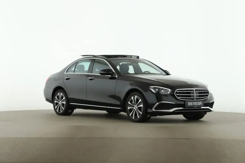 Mercedes-Benz E 300 (Clasa E) din 2022 cu 102.200 km - oferta MER214388 - foto 9