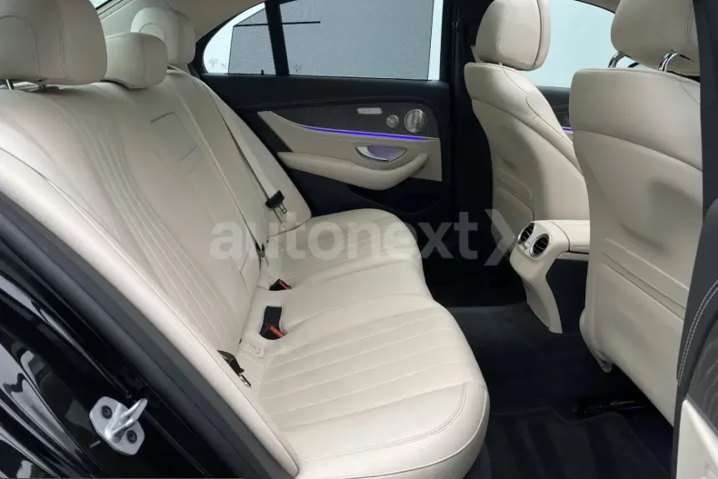 Mercedes-Benz E 300 (Clasa E) din 2021 cu 115.050 km - oferta MER214389 - foto 12