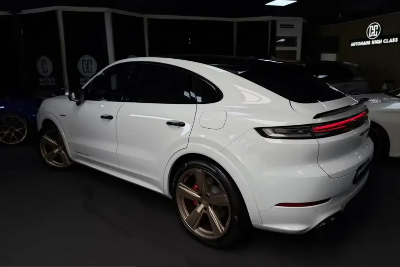 Porsche Cayenne din 2026 cu 60 km - oferta POR214401 - foto 6