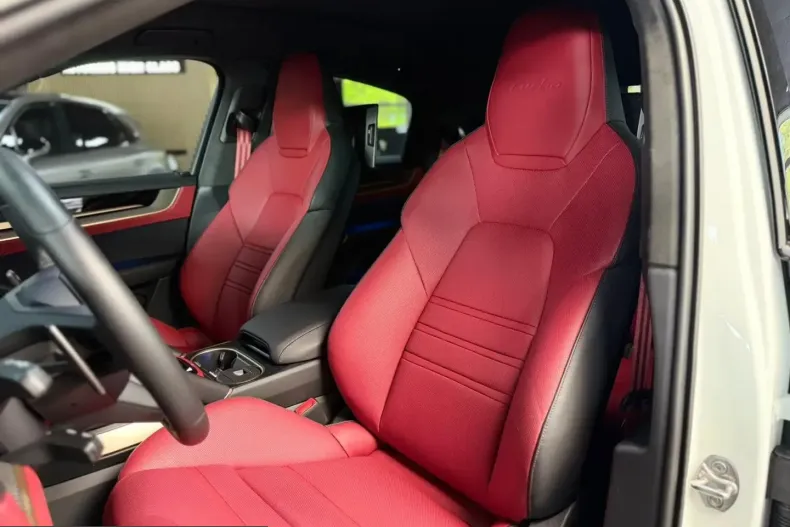 Porsche Cayenne din 2026 cu 60 km - oferta POR214401 - foto 16