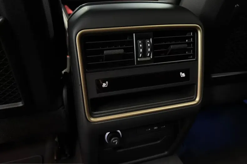 Porsche Cayenne din 2026 cu 60 km - oferta POR214401 - foto 31