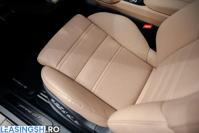Porsche Cayenne din 2026 cu 25 km - oferta POR214403 - foto 20