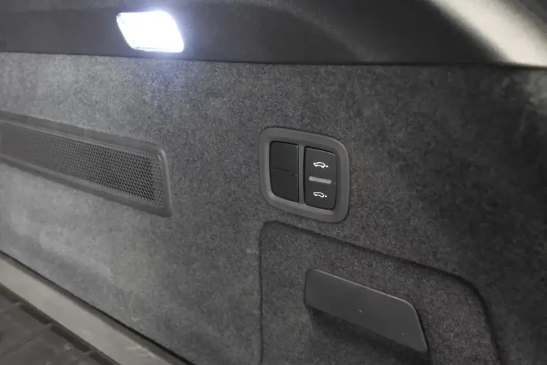 Porsche Cayenne din 2025 cu 7.700 km - oferta POR214409 - foto 11