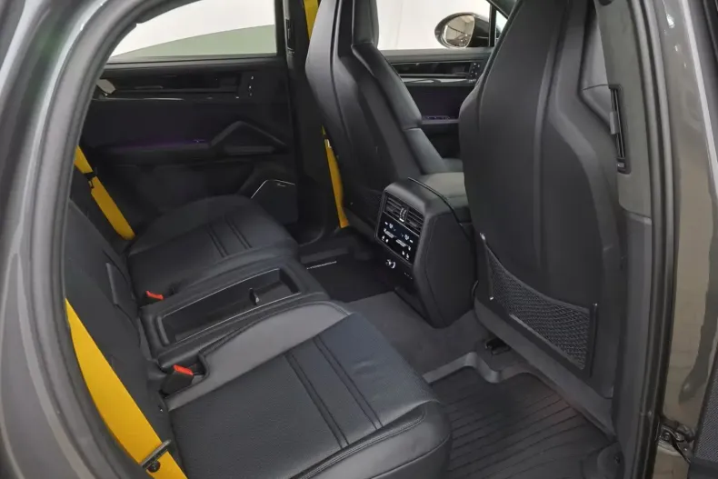 Porsche Cayenne din 2025 cu 7.700 km - oferta POR214409 - foto 14