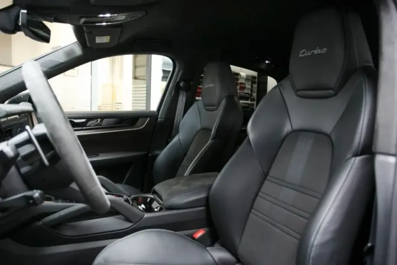 Porsche Cayenne din 2025 cu 20.500 km - oferta POR214416 - foto 7