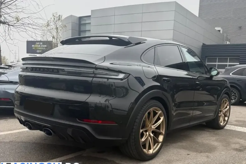 Porsche Cayenne din 2025 cu 20.500 km - oferta POR214416 - foto 16