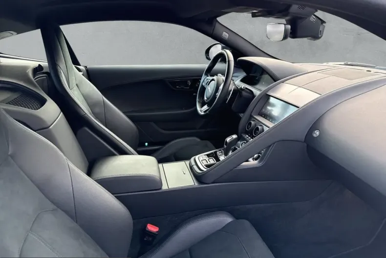 Jaguar F-Type din 2024 cu 20.500 km - oferta JAG214422 - foto 3