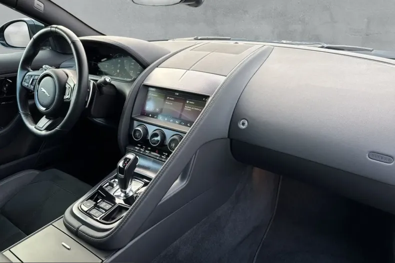 Jaguar F-Type din 2024 cu 20.500 km - oferta JAG214422 - foto 4