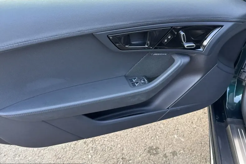 Jaguar F-Type din 2024 cu 20.500 km - oferta JAG214422 - foto 14