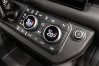 Land Rover Defender din 2024 cu 11.250 km - oferta LAN214426 - foto 12