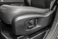 Land Rover Defender din 2024 cu 11.250 km - oferta LAN214426 - foto 15