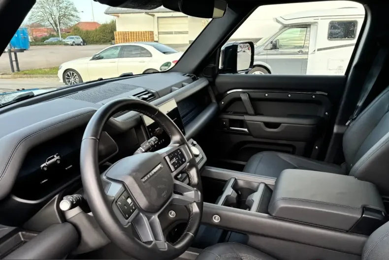 Land Rover Defender din 2024 cu 8.450 km - oferta LAN214427 - foto 15