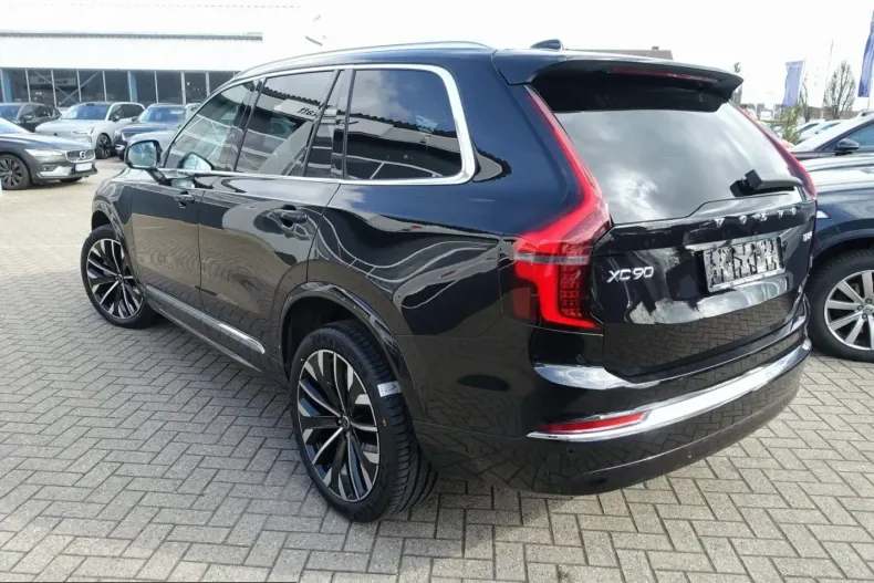 Volvo XC90 din 2025 cu 10.500 km - oferta VOL214430 - foto 4