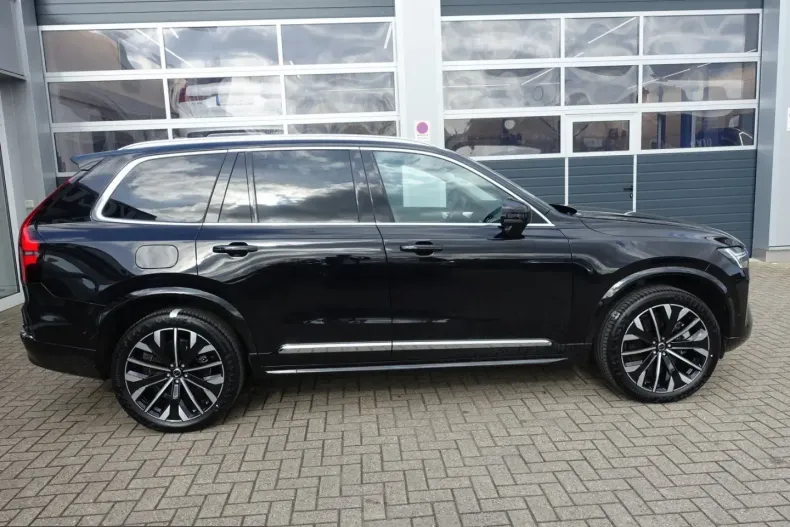 Volvo XC90 din 2025 cu 10.500 km - oferta VOL214430 - foto 8