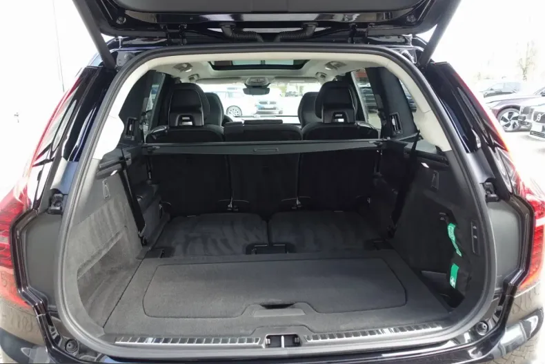 Volvo XC90 din 2025 cu 10.500 km - oferta VOL214430 - foto 23