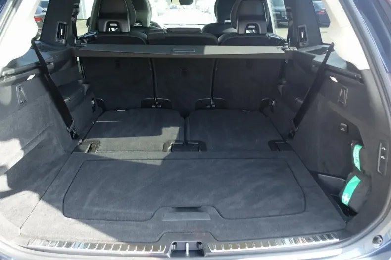Volvo XC90 din 2025 cu 18.114 km - oferta VOL214431 - foto 13