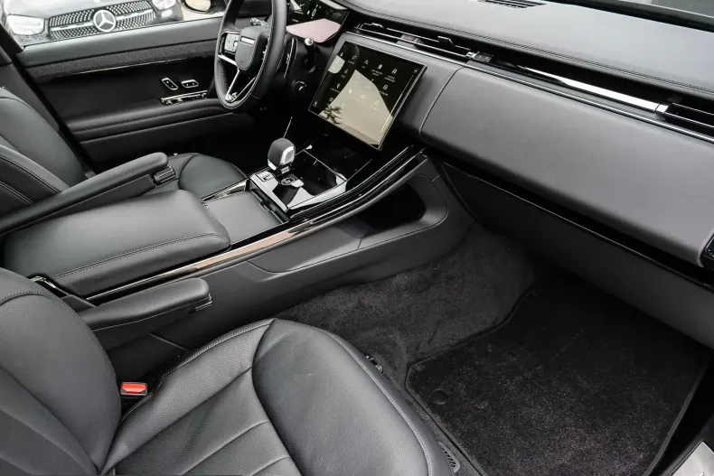 Land Rover Range Rover Sport din 2025 cu 12.402 km - oferta LAN214434 - foto 15