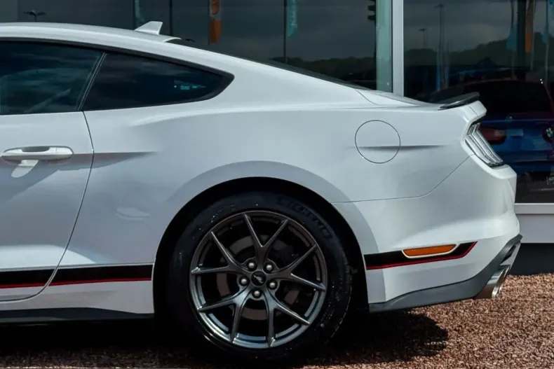 Ford Mustang din 2022 cu 19.608 km - oferta FOR214435 - foto 7