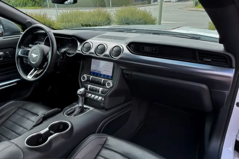 Ford Mustang din 2022 cu 19.608 km - oferta FOR214435 - foto 27