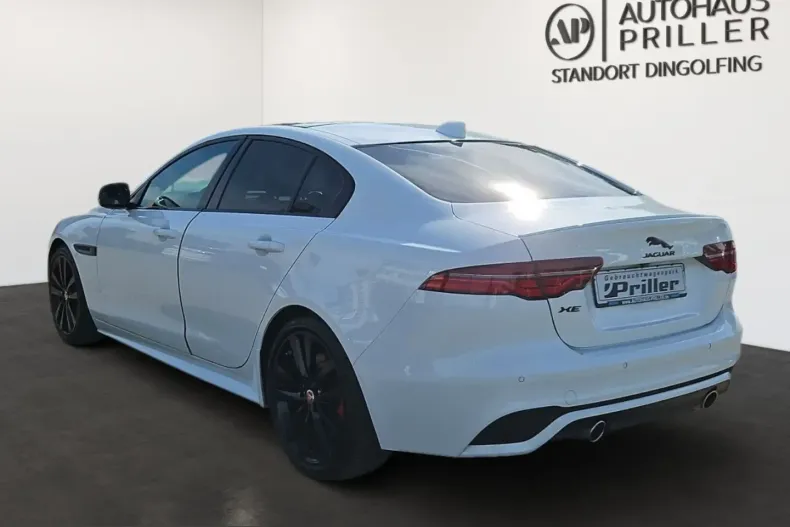 Jaguar XE din 2024 cu 17.250 km - oferta JAG214441 - foto 4