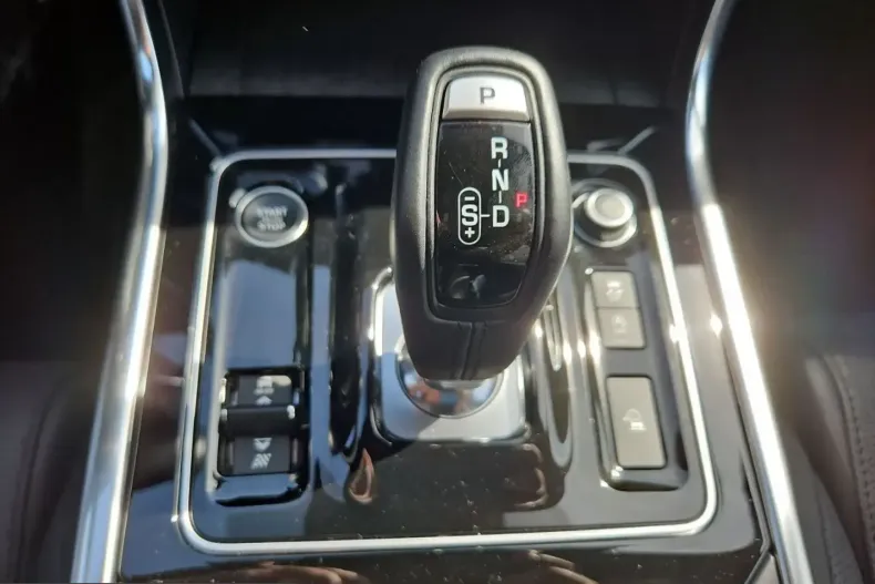 Jaguar XE din 2024 cu 17.250 km - oferta JAG214441 - foto 19