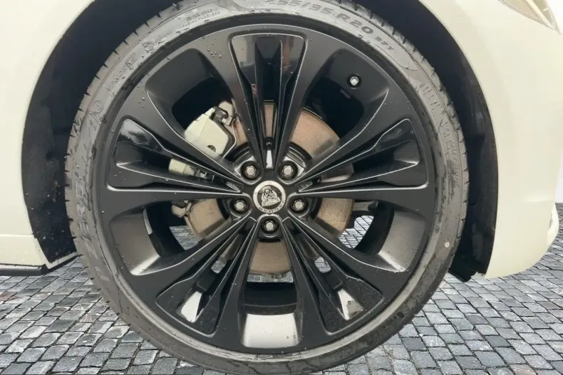 Jaguar XF din 2024 cu 31.785 km - oferta JAG214442 - foto 14