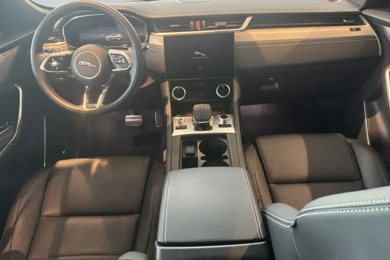 Jaguar F-Pace din 2024 cu 52.443 km - oferta JAG214445 - foto 8
