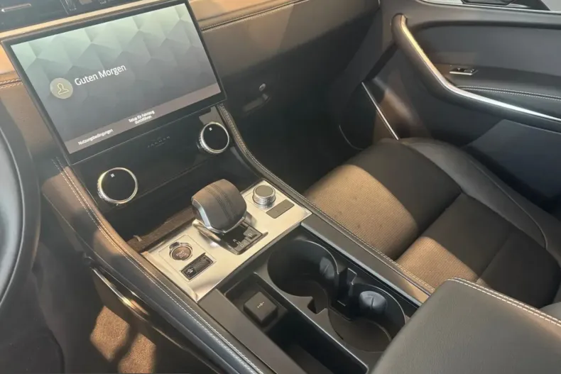 Jaguar F-Pace din 2024 cu 52.443 km - oferta JAG214445 - foto 23