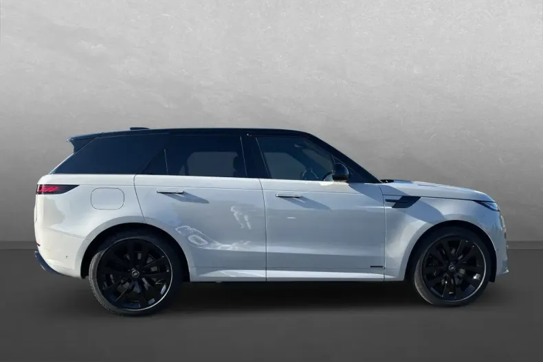 Land Rover Range Rover Sport din 2025 cu 7.622 km - oferta LAN214446 - foto 6