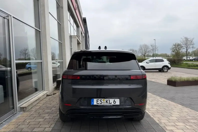 Land Rover Range Rover Sport din 2024 cu 28.892 km - oferta LAN214449 - foto 9