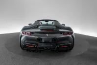 Ferrari SF90 din 2022 cu 2.500 km - oferta FER214452 - foto 4