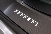 Ferrari SF90 din 2022 cu 2.500 km - oferta FER214452 - foto 21