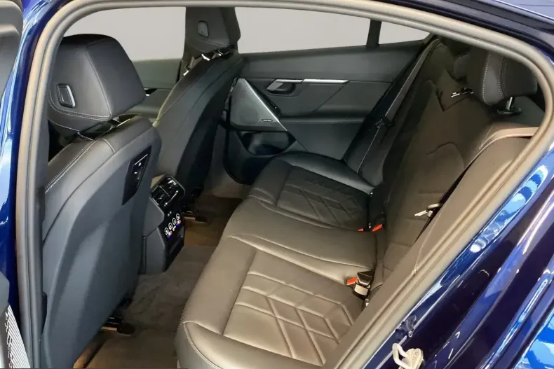 BMW 520 (Seria 5) din 2025 cu 6.338 km - oferta BMW214454 - foto 15
