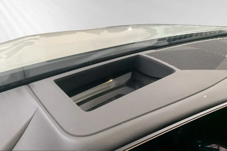 BMW 520 (Seria 5) din 2025 cu 25.701 km - oferta BMW214455 - foto 13