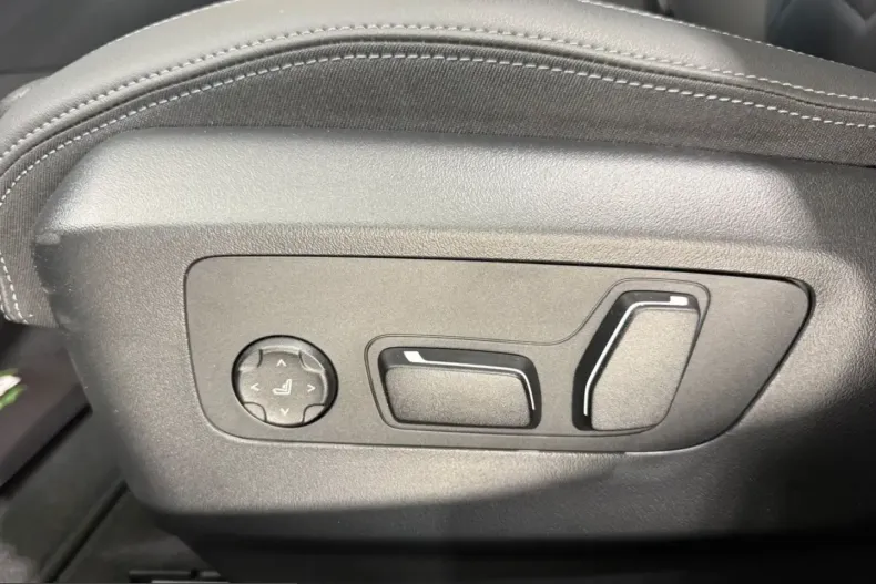 BMW 520 (Seria 5) din 2024 cu 4.999 km - oferta BMW214456 - foto 16