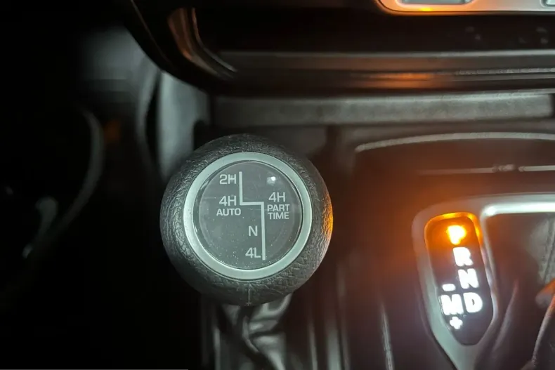 Jeep Wrangler din 2024 cu 16.500 km - oferta JEE214462 - foto 16