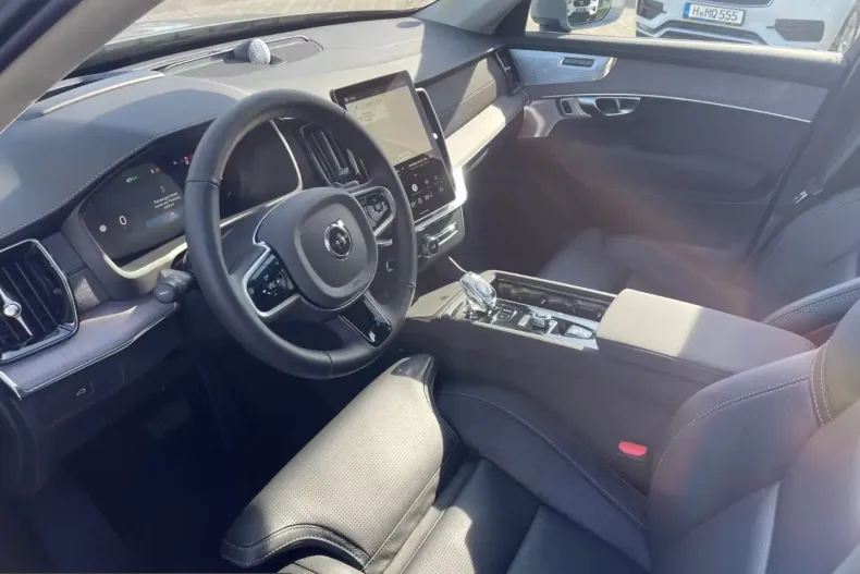 Volvo XC90 din 2026 cu 6.000 km - oferta VOL214465 - foto 5